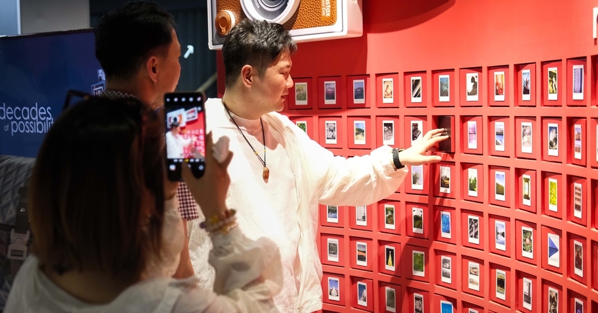 ฟูจิฟิล์ม เปิดนิทรรศการ “decades of possibilities” พานั่งไทม์แมชชีนสู่ยุคสมัยสุดคลาสสิก